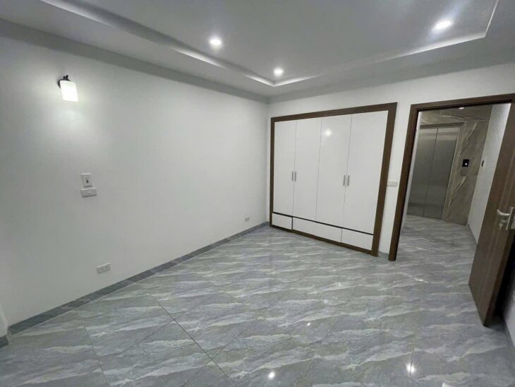 NHÀ ĐẸP – BÁT KHỐI – LONG BIÊN, LÔ GÓC 2 THOÁNG, 6 TẦNG THANG MÁY, NGÕ THÔNG, 7 CHỖ ĐỖ CỬA NGÀY