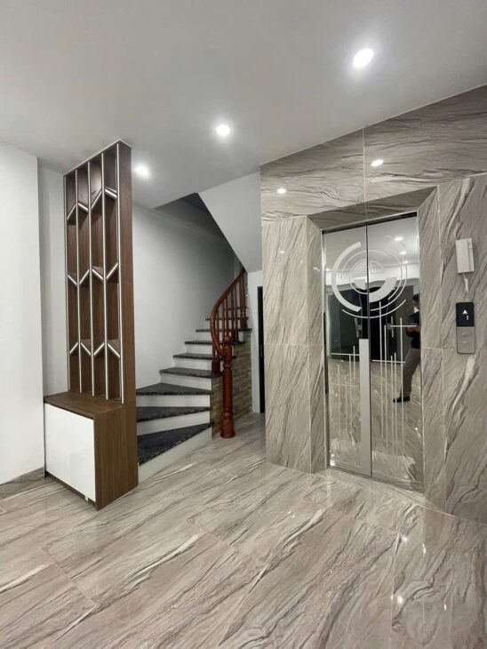 NHÀ ĐẸP – BÁT KHỐI – LONG BIÊN, LÔ GÓC 2 THOÁNG, 6 TẦNG THANG MÁY, NGÕ THÔNG, 7 CHỖ ĐỖ CỬA NGÀY