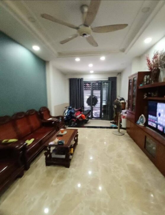 Nhà 3 tầng, đối diện Chợ Phước Long, mặt tiền đường 15B, 76m2, thu nhập 300triệu/Năm, P.Phú Mỹ Quận