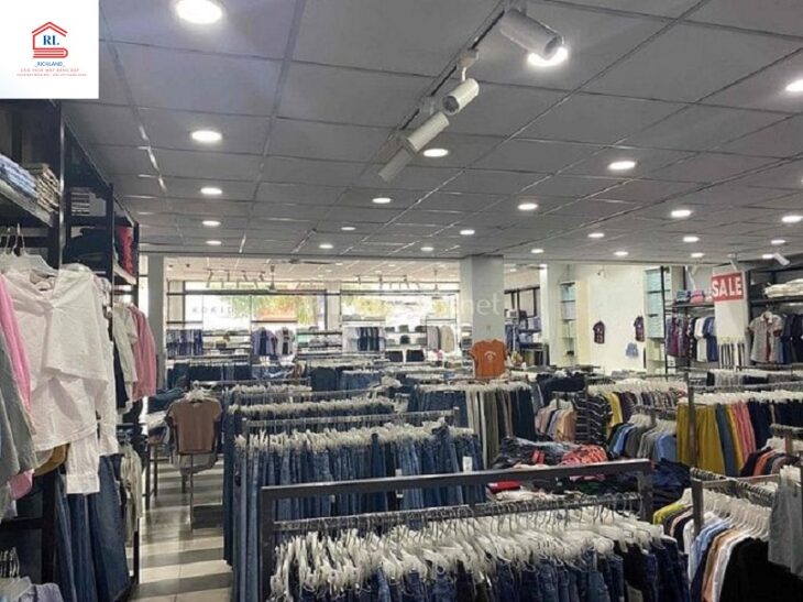 Cho thuê nhà Mặt Tiền Quang Trung, Trệt, lửng, DT13x22. Giá thuê:ỉ 100 Triệu