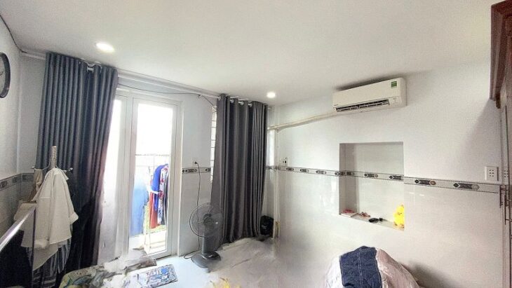 NHÀ MỚI KÍNH CONG – Ở NGAY – ĐẦY ĐỦ CÔNG NĂNG – HẺM 3M THÔNG – 31M – 3 TẦNG – CHỈ 3.5 TỶ – NGUYỄN