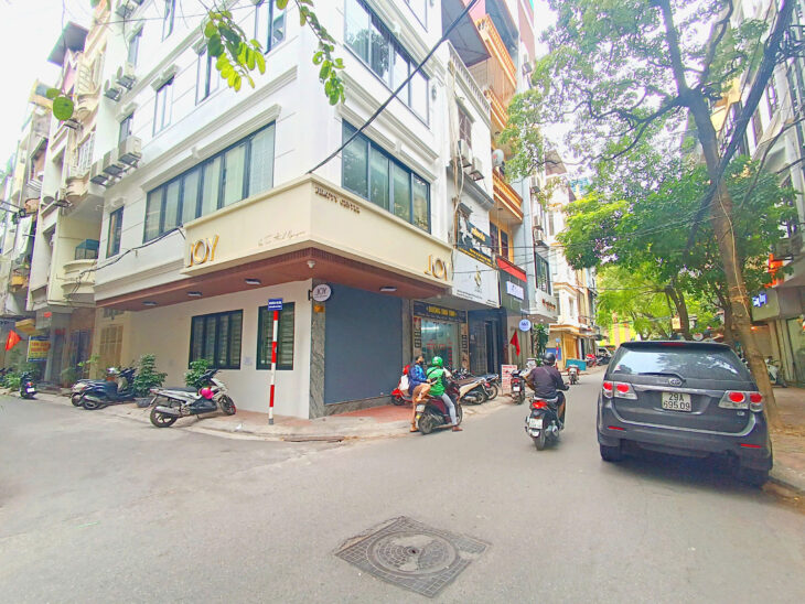 Bán gấp mảnh đất 10x10m, diện tích 103m2 thổ cư vuông như bánh chưng, ngõ ô tô tránh trung tâm quận