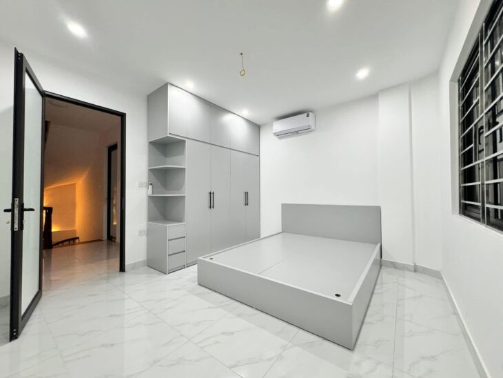 NHÀ XÂY MỚI NGUYỄN KHOÁI – 51M2 x 4T – MT 4M – 6.4 TỶ – 2 THOÁNG – Ô TÔ DỪNG ĐỖ NGÀY ĐÊM