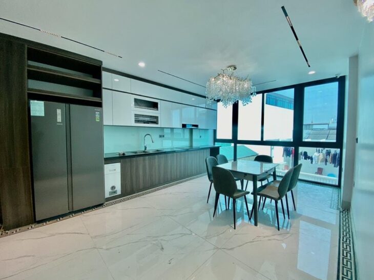 Tuyệt phẩm nhà phố 5 tầng thang máy, ô tô ngủ trong nhà tại Xuân La 65m 17.2tỷ
