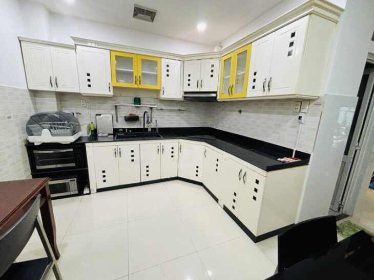 BÁN NHÀ PHAN VĂN TRỊ – 65M2 – HXH NHỎ TỚI NHÀ – 4 TẦN – 4PN GIÁ 5.5 TỶ