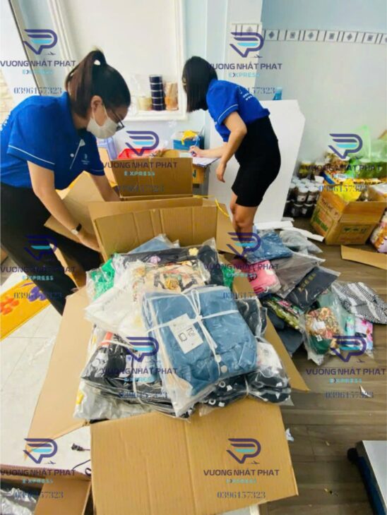 Dịch Vụ Vận Chuyển Quần Áo Sang Mỹ Uy Tín