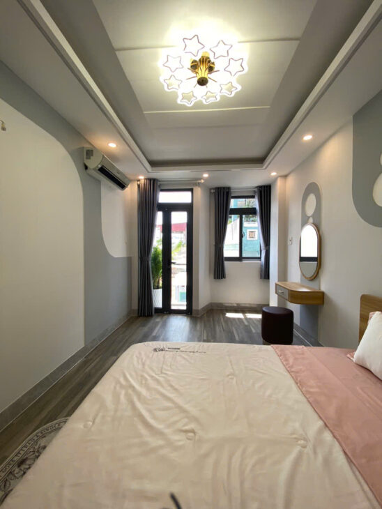 Bán Nhà HXH Phan Xích Long, 5 Tầng 30m2 Chỉ Hơn 7 Tỉ