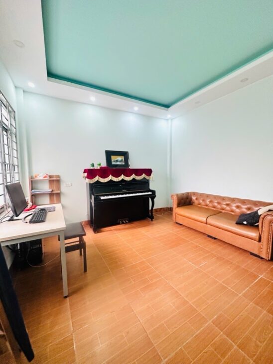 SIÊU PHẨM TRẦN CUNG – DÂN XÂY – Ô TÔ LÙI CỬA – NGÕ 4M – VÀI BƯỚC RA PHỐ – 52M2 – MT 4.5M