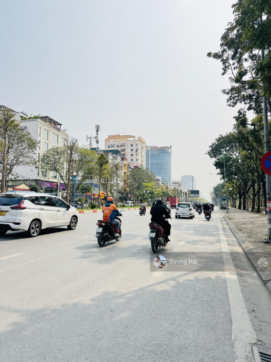 Bán nhà mặt phố Nguyễn Hoàng 280m2 8 tầng Lô góc – Kinh doanh Văn phòng vị trí vàng lợi nhuận cao