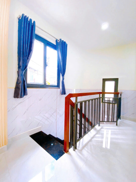 Bán nhà Duy Tân, Quận PHÚ NHUẬN, 3 mặt tiền, Đường xe hơi, 5.8 tỷ