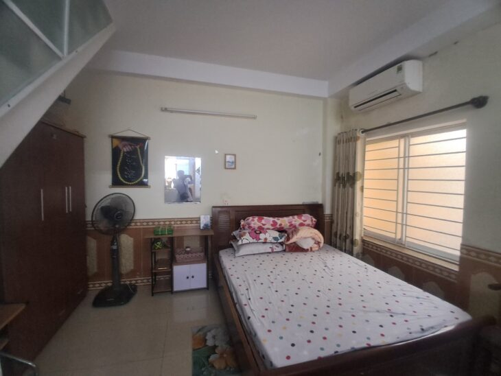 ► Sát MT Lý Thường Kiệt, Lô Góc kiệt Rộng, 45m2, 2 tầng, cứng sạch, hơn 3 tỷ