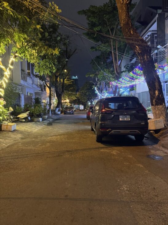 ► Gần Nguyễn Văn Huyên, CMT8, Ô tô đậu, 65m2, C4, 2 mặt thoáng, ngang 6.5m vuông, 2.59 tỷ