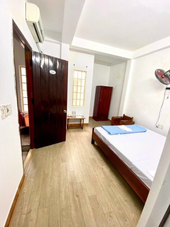 # Nhà kiệt 5m gần Ông Ích Khiêm sát Biển, 100m2, 3 tầng, 12 phòng KD, 8.x tỷ