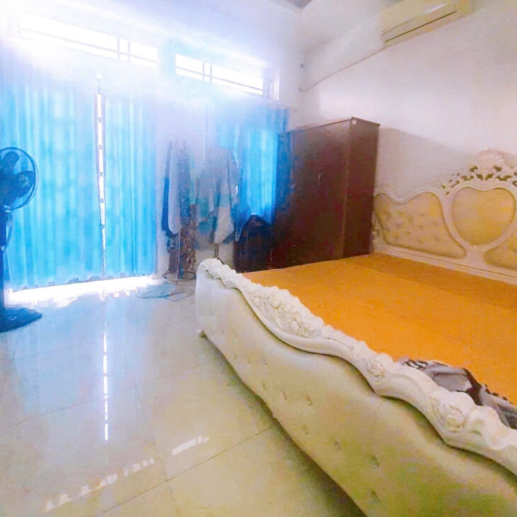 Bán nhà QUẬN TÂN BÌNH, Cách Mạng Tháng Tám, 2 tầng, nở hậu, hẻm Giá 9 tỷ