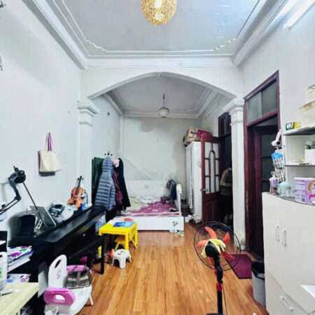 BÁN NHÀ TRẦN QUỐC VƯỢNG, CẦU GIẤY 40M 5 TẦNG GIÁ 7.2 TỶ BÁN NHÀ TRẦN QUỐC VƯỢNG, CẦU GIẤY 40M 5 TẦNG GIÁ 7.2 TỶ