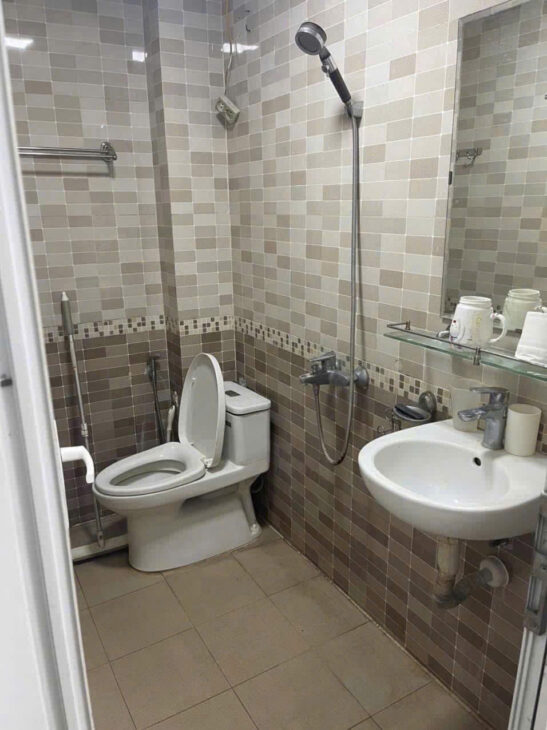 BÁN NHÀ TRẦN QUỐC VƯỢNG, CẦU GIẤY 40M 5 TẦNG GIÁ 7.2 TỶ