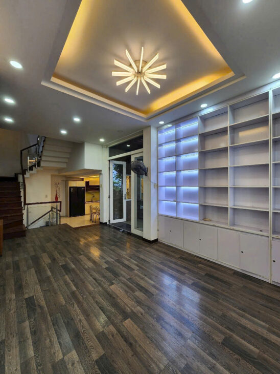 BIỆT THỰ NGAY TRUNG TÂM TP.BIỂN NHA TRANG CẦN CHO THUÊ.