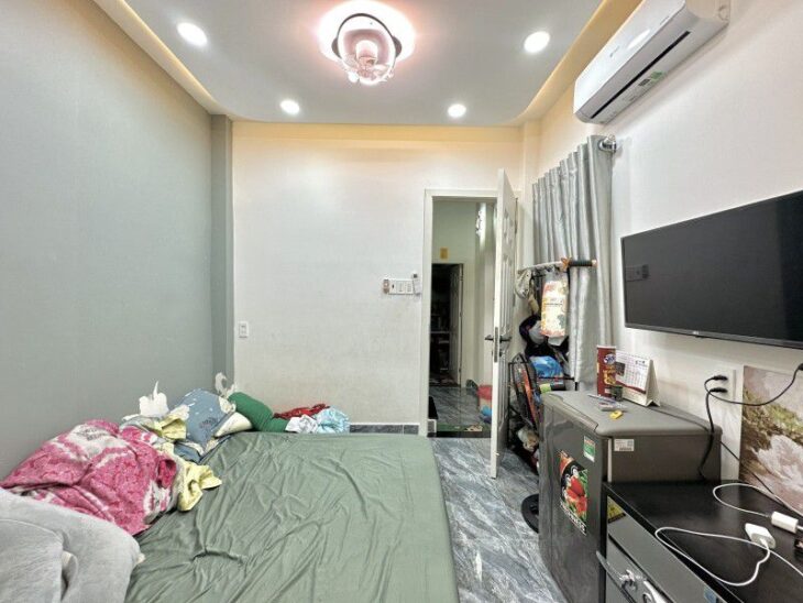 NHÀ ĐẸP HUỲNH VĂN BÁNH + TRẦN HUY LIỆU, PHÚ NHUẬN – TRỆT, LẦU, LỬNG – 23M2 – 3.5 TỶ.