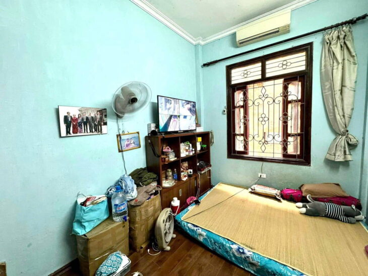 Bán nhà trung tâm Đống Đa, 32m2, 4 tầng, MT5.5m, Giá 6.5 tỷ.