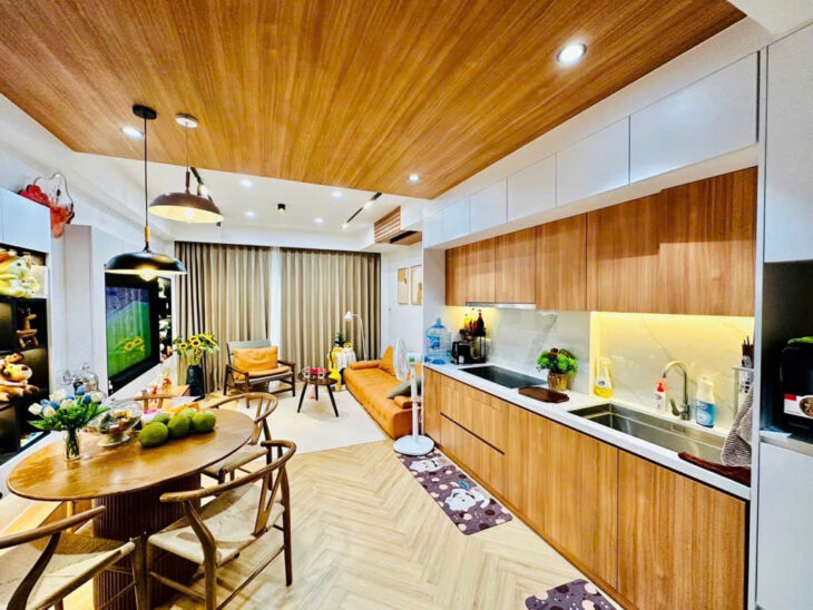 Bán Biệt Thự Tây Hồ, 6 Tầng Thang Máy, Nội Thất VIP, 11.8 tỷ