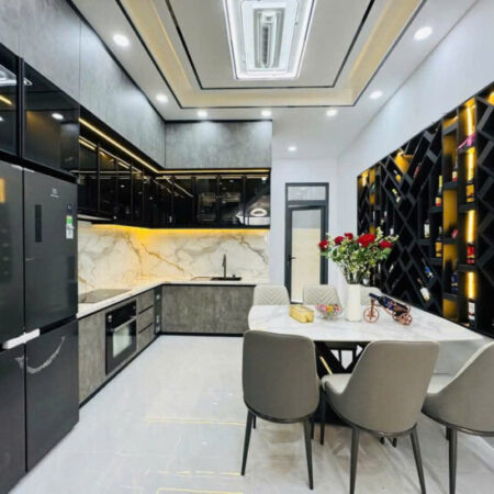 Nhà phố Huỳnh Tấn Phát, 4x16m, 4 tầng, 7.75 tỷ, đầy đủ nội thất