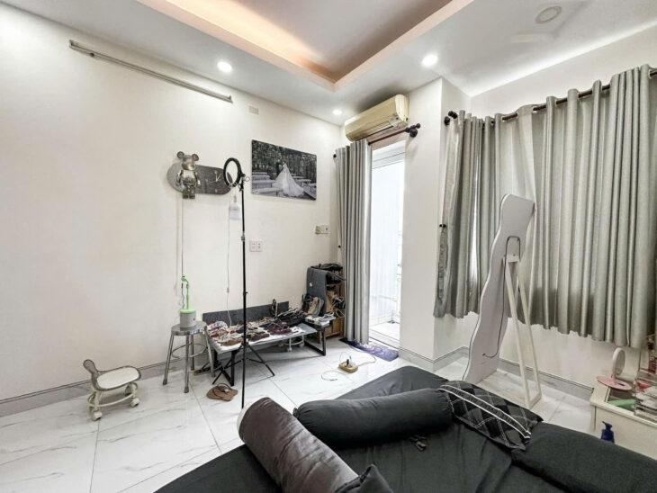 Chỉ 4.58 TỶ TL! 3Tầng/3pn HẺM Ô TÔ– GẦN CÔNG VIÊN LÀNG HOA- Gò Vấp!