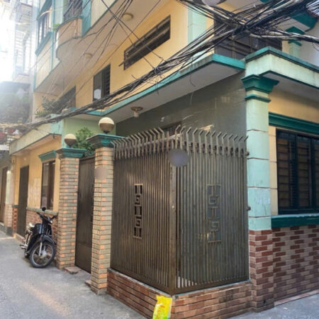 Bán nhà quận 10, đường Nhật Tảo, 43m2, 3 tầng, hẻm xe hơi, 7.9 tỷ