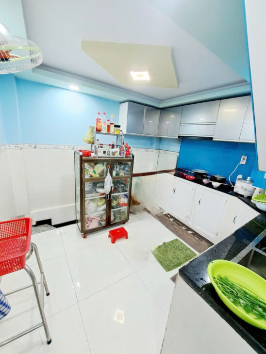 Gíá chỉ 4.5 TỶ TL! 36M², 2Tầng/3Pn, HẺM XE HƠI-P1 Gò Vấp!