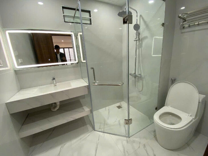 Bán nhà phố Hào Nam_30 Mét Ra Mặt Phố_Nhà Đẹp Ở Ngay_37mx4T_Giá: 7.35 Tỷ_Lh: 0396935190.