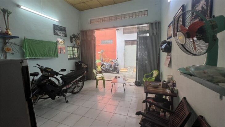 Bán nhà DT 44m2, Hẻm xe hơi Đường Hòa Bình, Q. Tân Phú