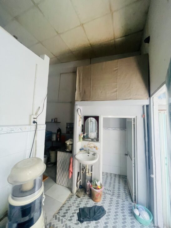 Bán nhà CN đất 60m2, Hẻm xe hơi 5m Đường Hoàng Xuân Hoành, Q. Tân Phú