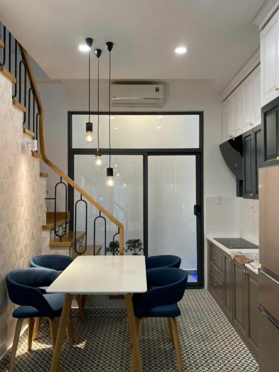 Nhà Nguyễn Thịnh Minh Khai, Quận 1, 4 tầng decor giá 8,2 tỷ
