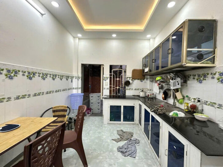 Chỉ 4.2 TỶ TL! 42M², 2Tầng /3pn, HẺM XE HƠI, Lê Văn Thọ Gò Vấp!