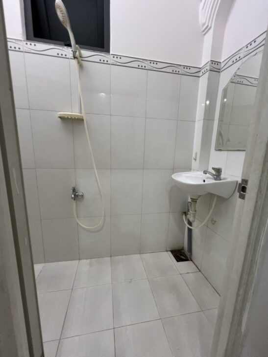 Bán nhà hẻm xe hơi, 3 Căn ra MT Đường Tân Thắng, Quận Tân Phú