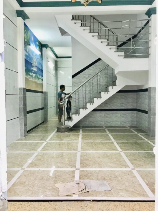 Bán nhà DT 40m2, Hẻm xe hơi 5m Đường Tô Hiệu, Q. Tân Phú