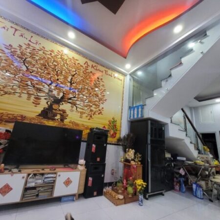 Bán nhà 50m2, 2PN, 2WC, Q.9, 3.2 tỷ, mặt tiền đường 7 m, Phước Long A