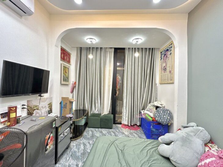 NHÀ ĐẸP HUỲNH VĂN BÁNH + TRẦN HUY LIỆU, PHÚ NHUẬN – TRỆT, LẦU, LỬNG – 23M2 – 3.5 TỶ.