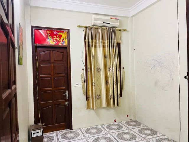 Bán nhà Bùi Xương ngõ nông, rộng, thoáng, gần Ô tô 55m, còn mới 8.6 tỷ.