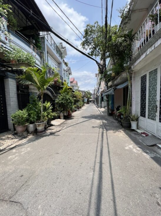 BÁN NHÀ HOÀNG HOA THÁM – B THẠNH – 6M X 15M – 3 TẦNG HẺM Ô TÔ NHỈNH 8 TỶ