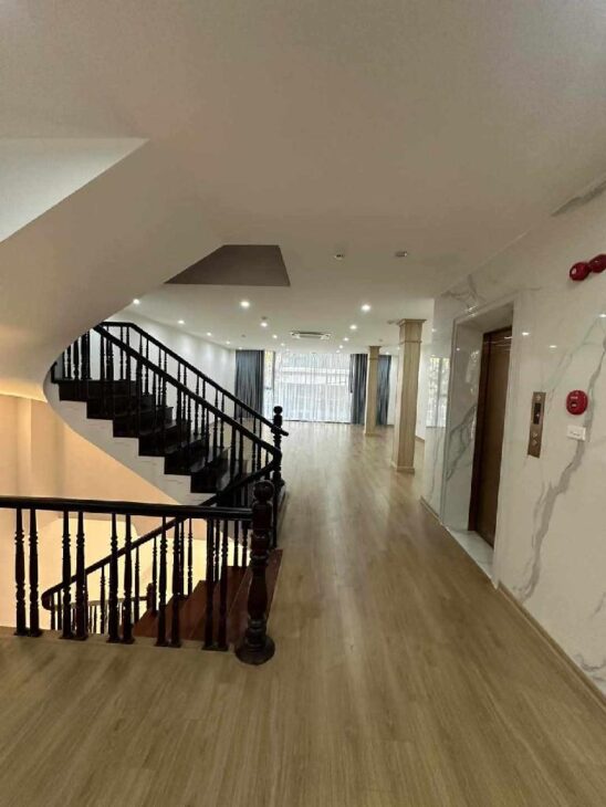 BÁN NHÀ PHỐ HOÀNG NGÂN, CẦU GIẤY 130M2, 6 TẦNG PHÂN LÔ – VỈA HÈ – THANG MÁY – KINH DOANH CHỈ 70 TỈ