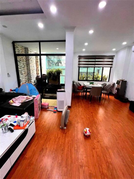 MẶT NGÕ Ô TÔ TRÁNH – TRẦN QUANG DIỆU – VỈA HÈ – KINH DOANH – HƠN 25 TỶ