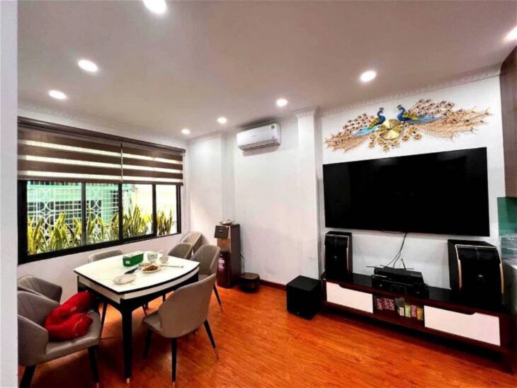 MẶT NGÕ Ô TÔ TRÁNH – TRẦN QUANG DIỆU – VỈA HÈ – KINH DOANH – HƠN 25 TỶ