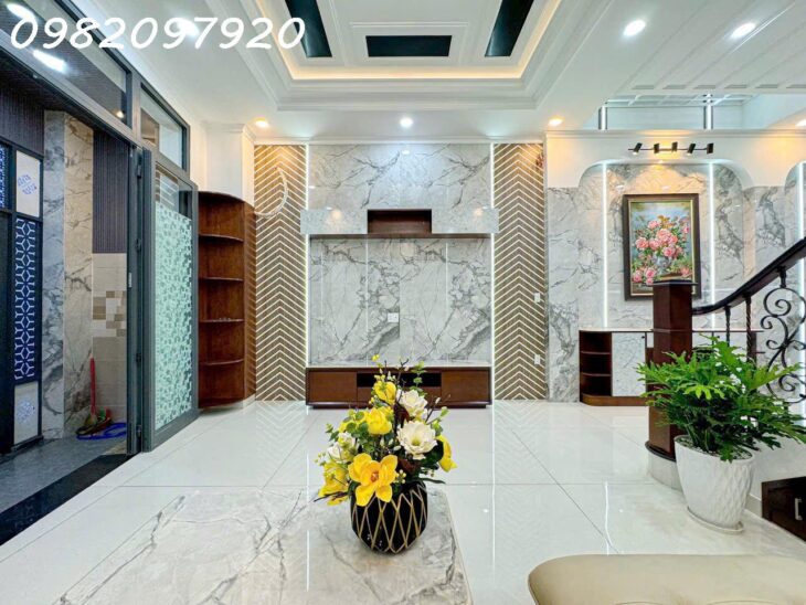 Cần bán gấp nhà phố Nguyễn Thị Thập Q.7 1 trệt 2 lầu sổ riêng