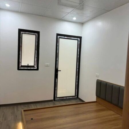 Bán nhà Nhân Hoà giá 6.5 tỷ, diện tích 30m2, 4 tầng, mặt tiền 3m