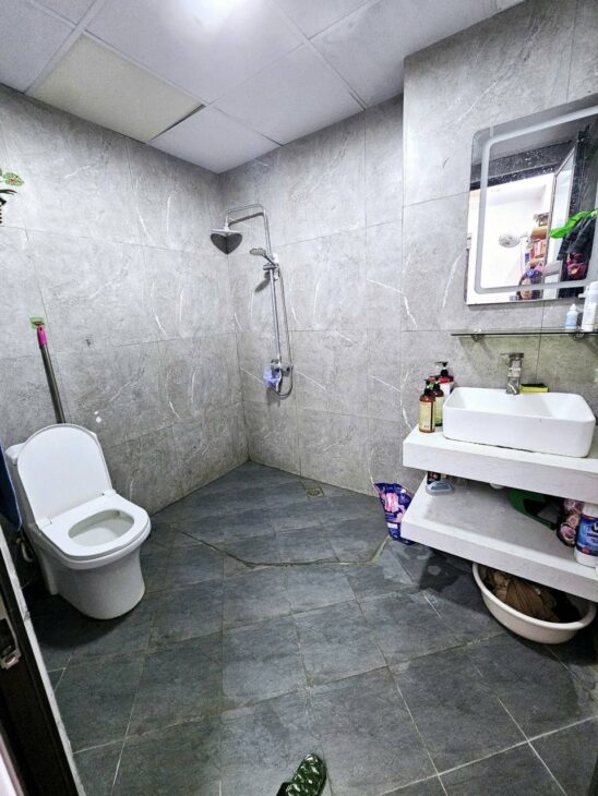 Bán nhà Hà Đông giá 6.85 tỷ, diện tích 35m2, 5 tầng, mặt tiền 12m