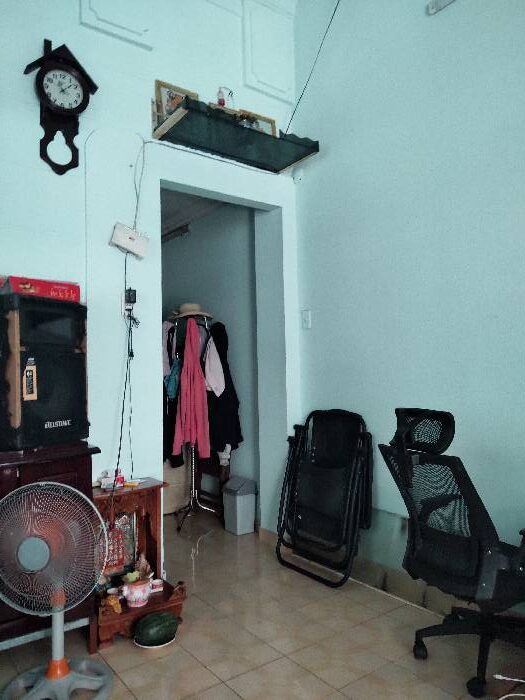 CHỦ BÁN GẤP NHÀ ĐẸP, CHỈ 4.4 TỶ DT 64M2, 4,2 X 13M CÁCH 10M HẺM Ô TÔ