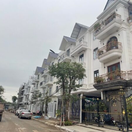 CHÍNH CHỦ bán 3 lô biệt thự Đền Lừ, 336m, MT khủng 24m, 80 tỷ, mặt đường 3 ô tô, TT quận Hoàng Mai CHÍNH CHỦ bán 3 lô biệt thự Đền Lừ, 336m, MT khủng 24m, 80 tỷ, mặt đường 3 ô tô, TT quận Hoàng Mai