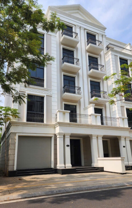 Bán gấp nhà và phố 1 trệt 4 lầu áp mái sát bến du thuyền Vinhomes Grand Park