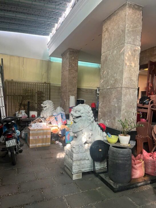 BÁN BIỆT PHỦ LÔ GÓC -MẶT TIỀN ĐƯỜNG SỐ 43 TÂN QUY QUẬN 7