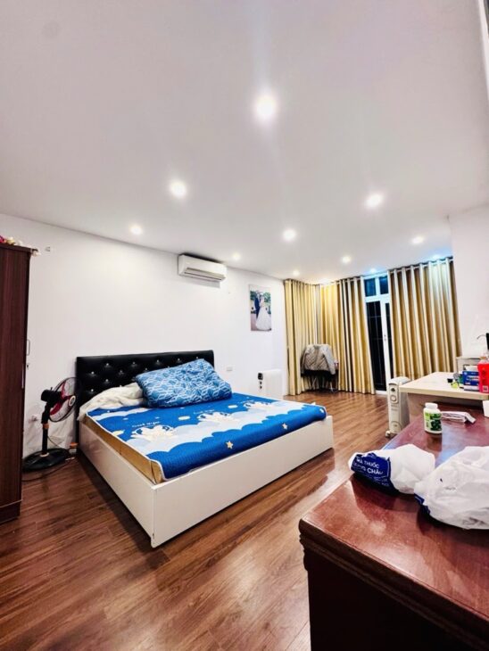 Bán nhà Đội Cấn 28m, cách phố 20m, ô tô sát nhà, nội thất nhập khẩu, chỉ 6.2 tỷ